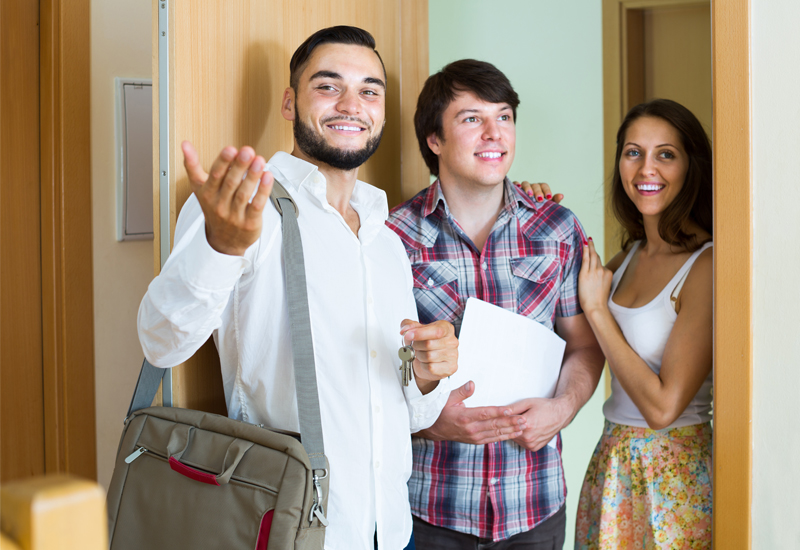 This image icon is used for Resort on 27th Avenue Apartment Homes refer a friend link button